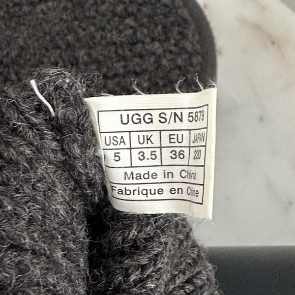 Ugg Classic Argyle Knit Sweater Boots, Size 5 - Picture 10 of 11